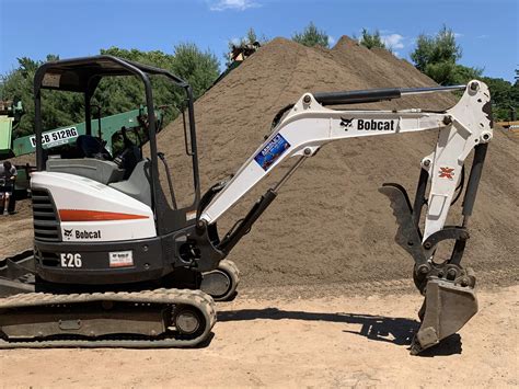 rental mini cat excavators